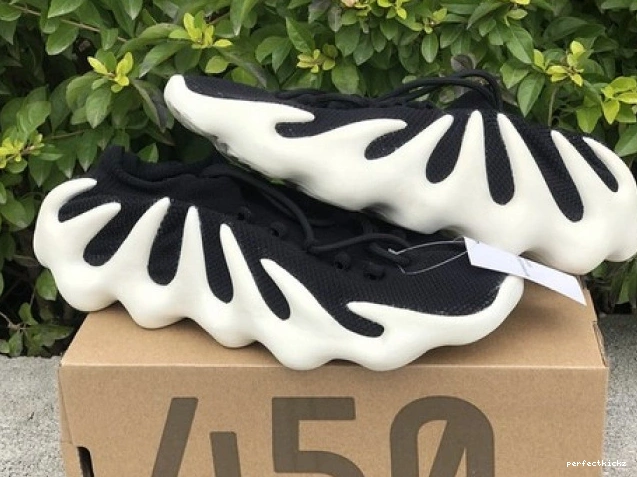 H68049 450 Yeezy Cloud Adidas Black 0815